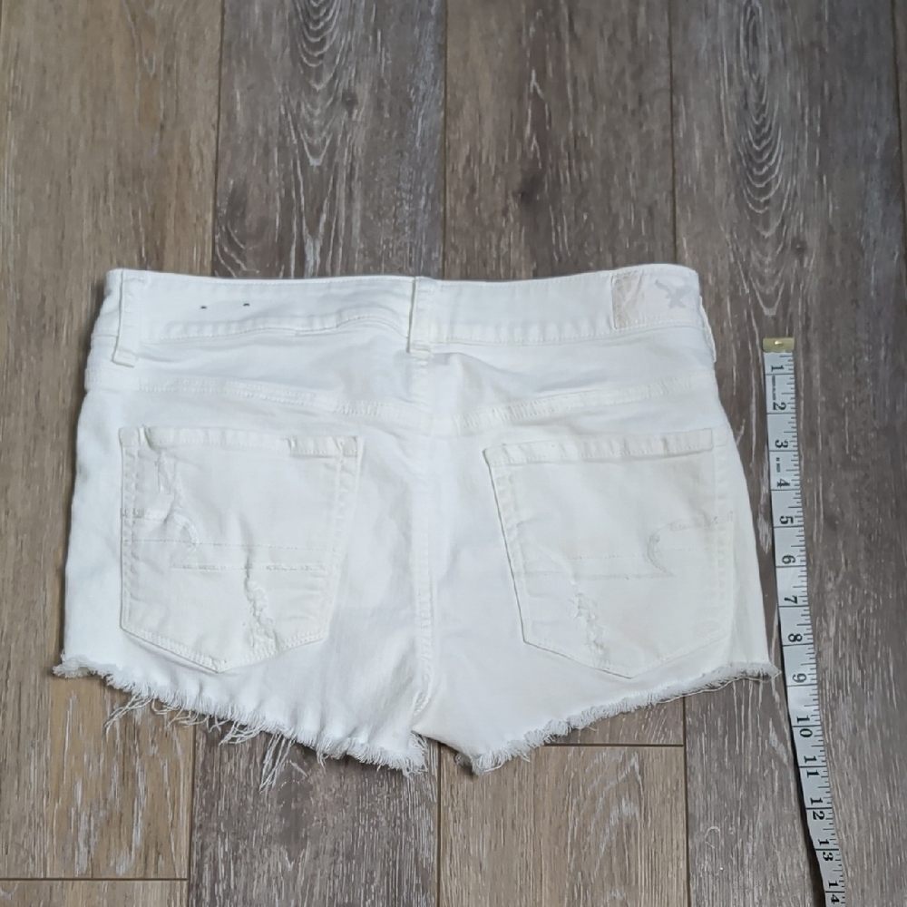 American Eagle Outfitters White Distressed Jean Shorts - Picture 4 of 5